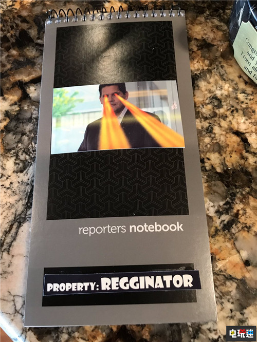 任天堂美国前总裁雷吉展示退休礼物 玩梗玩得好 NDS 3DS Switch 雷吉 任天堂美国 任天堂 任天堂SWITCH  第3张