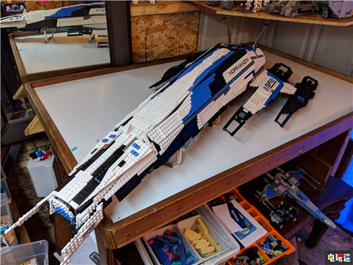 《质量效应》粉丝制作乐高版诺曼底号 细节满满 LEGO 乐高 质量效应2 质量效应 电玩迷资讯  第2张