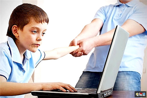 美一母亲因儿子沉迷《堡垒之夜》忘记洗澡将其打致下巴脱臼 堡垒之夜 电玩迷资讯  第3张