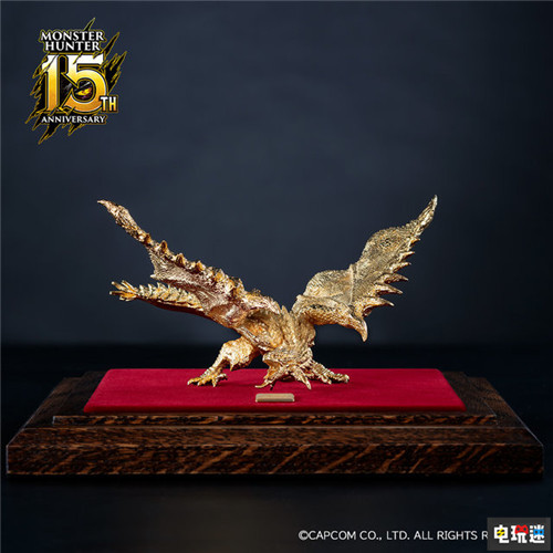 卡普空联动珠宝商推出纯金金火龙与白金银火龙雕像 金火龙 银火龙 怪物猎人 怪物猎人：世界 电玩迷资讯  第2张