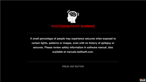 英国玩家玩游戏时犯癫痫 大洋彼岸好友出手相救 联机游戏 光敏性癫痫 游戏警告 电玩迷资讯  第1张