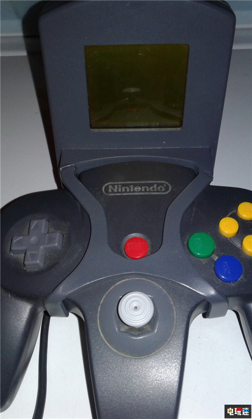 玩家晒N64未公开手柄外设 小屏幕好似DC的VMU VMU Dreamcast 手柄 DC N64 任天堂 任天堂SWITCH  第1张