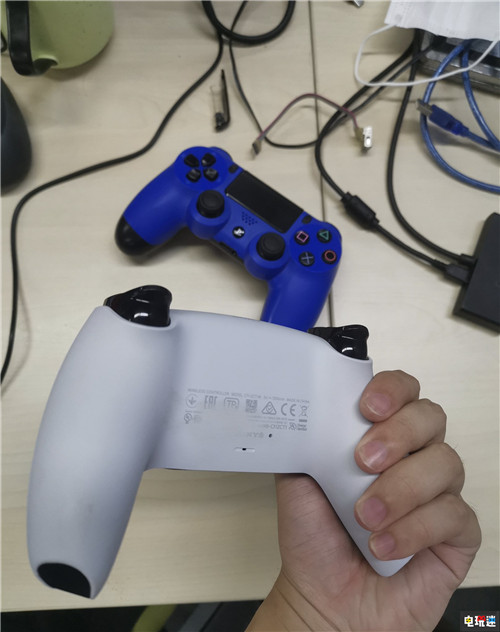 玩家曝光PS5手柄电池容量为PS4手柄1.5倍 索尼 手柄 DualSense PS5 索尼PS  第2张